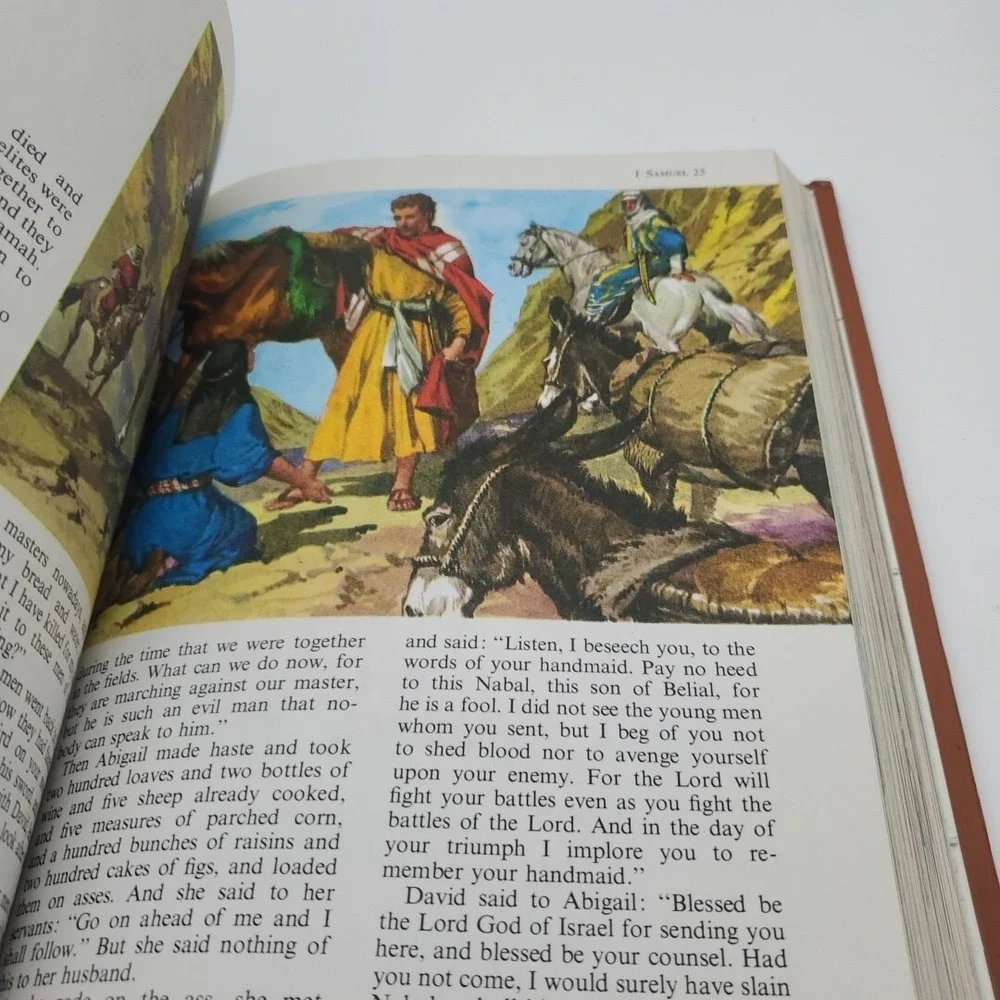 The Children's Bible Soft Hardcover Book‎ Golden Press Illustrated Vintage 1965